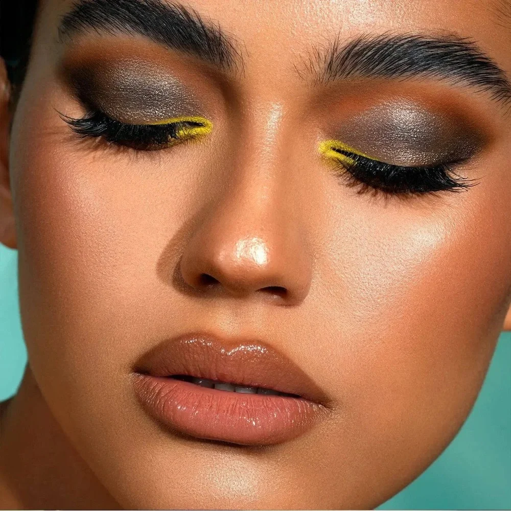 Natasha Denona Yucca Eyeshadow Palette - Picture 8 of 8